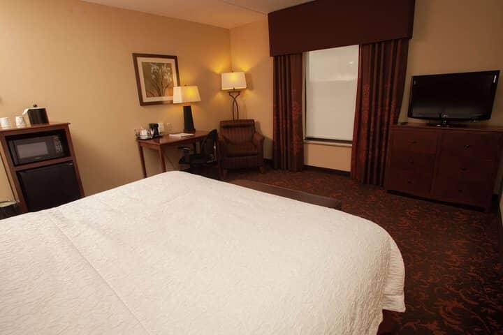 Room 32 of 57